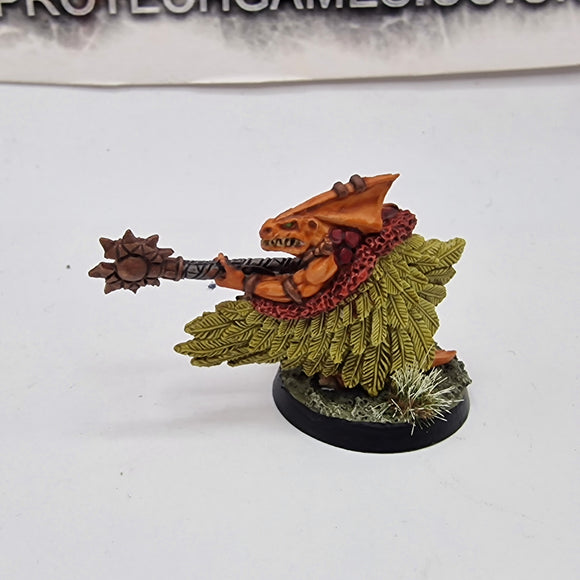 Age Of Sigmar - Seraphon - Seraphon Skink Priest With Feathered Cloak #17069