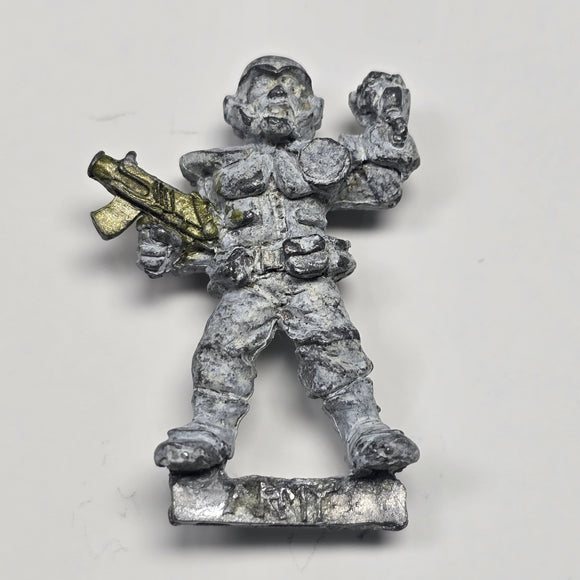 Warhammer 40K - Imperial Guard - Rogue Trader Lt Calvert (Metal) #18084