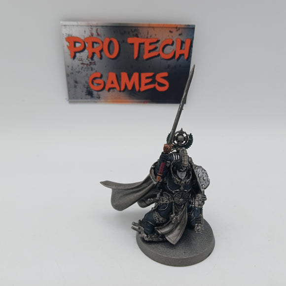 Horus Heresy: Legion Praetor with Power Sword #25324