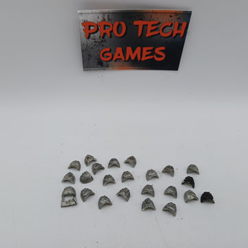 Space Marines - Metal - Black Templar -Shoulder Pads - #27859