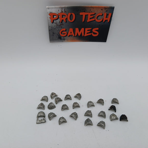 Space Marines - Metal - Black Templar -Shoulder Pads - #27859