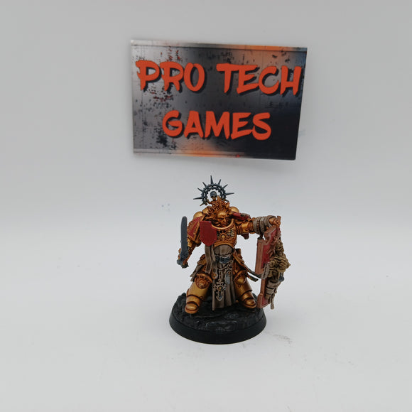 Space Marine - Captain with Relic Shield - #28455