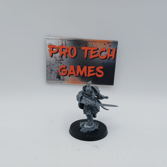 Adeptus Custodes - Blade Champion - 28980