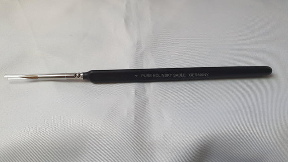 Size 4 Pure Kolinsky Sable Brush Made In Germany - Pro Tech Games